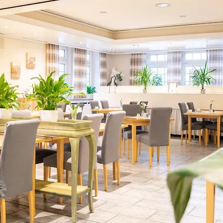 Hotel Gaestehaus Veronika *