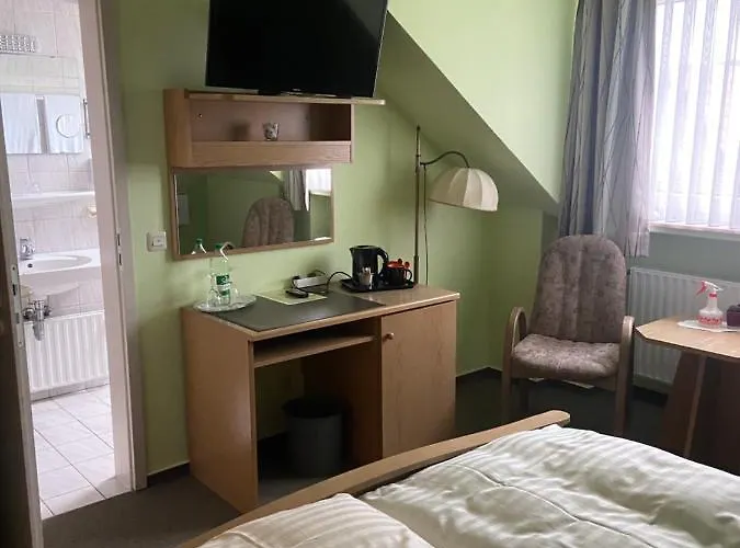 Gaestehaus Veronika 酒店 *